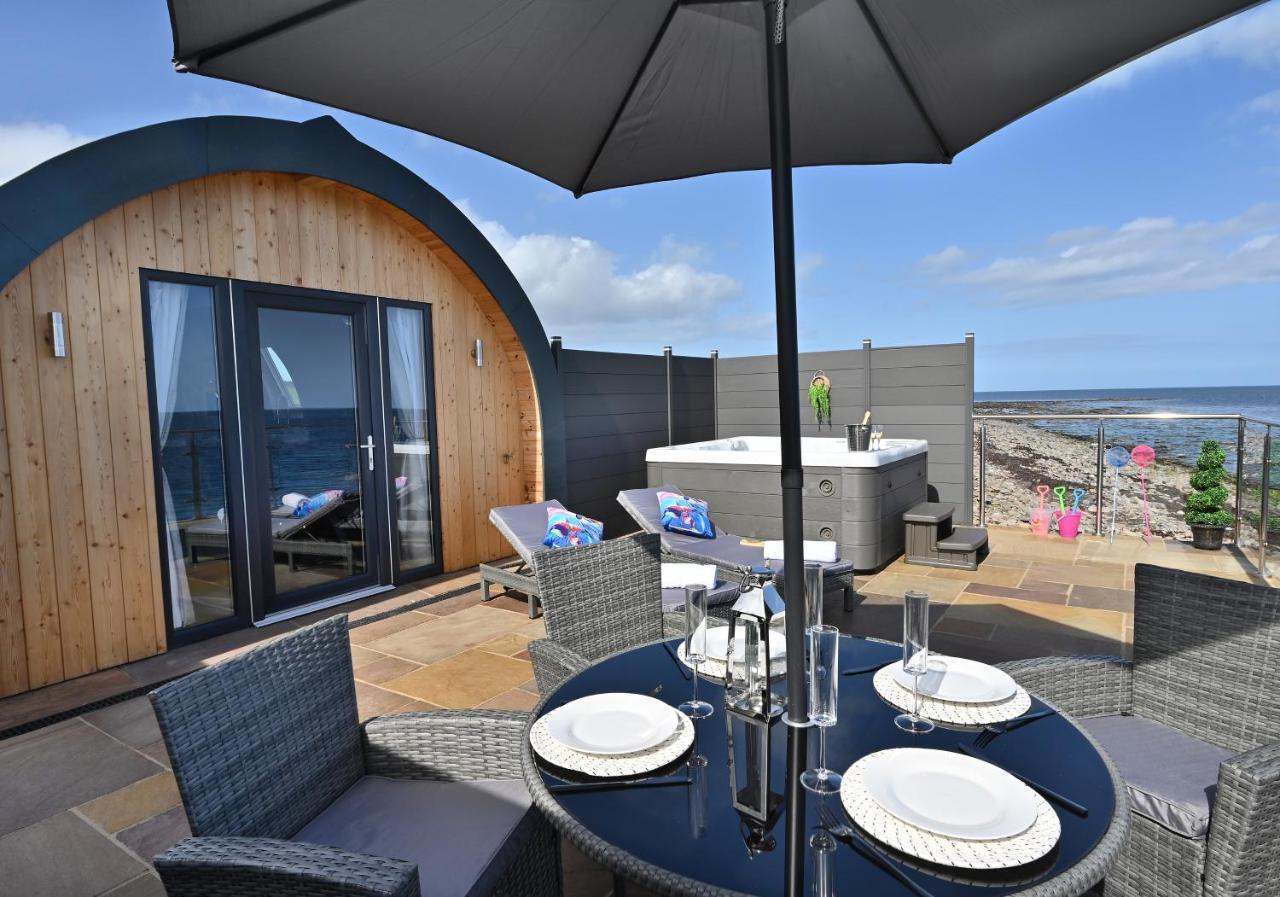 2 Sinclair Bay Lodges Keiss Exterior photo